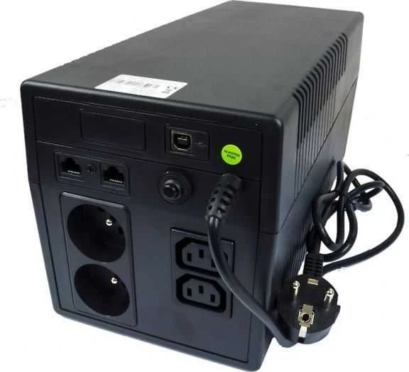 UPS UNINTERRUPTIBLE POWER SUPPLY VOLT POLSKA MICRO 1500VA 900W
