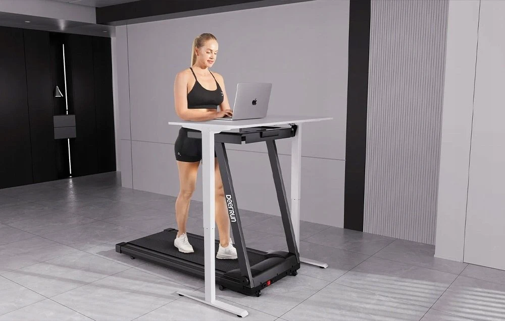 „DeerRun A1 Pro Move +“ sulankstomas elektrinis bėgimo takelis (juodas)
