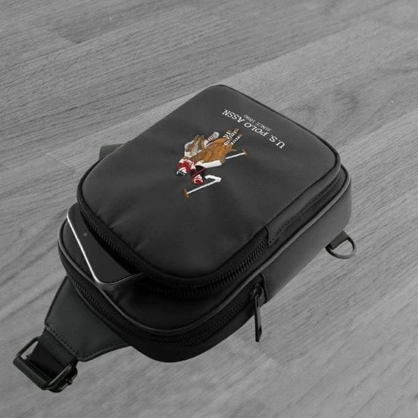 Us Polo Assn Krepšys telefonui US Polo Petit Pique Crossbody juodos spalvos