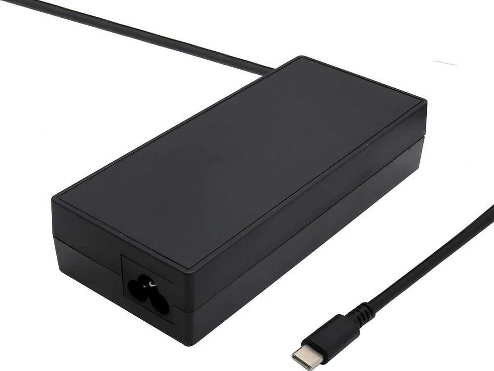 100W USB-C maitinimo adapteris su laidu