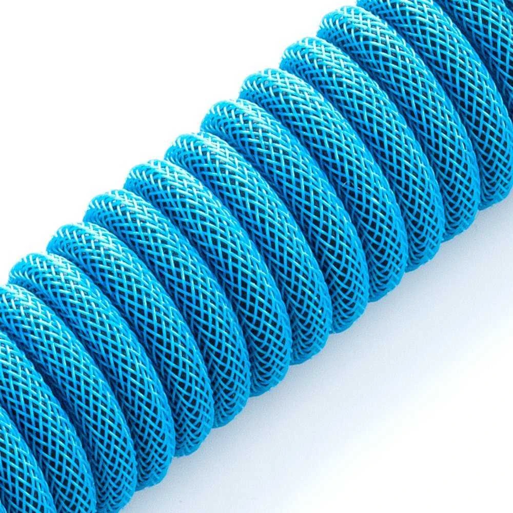 Klaviatūra CableMod PRO Coiled Cable susuktas klaviatūros laidas USB-C į USB Type A, Specturm Mėlyna – 150cm