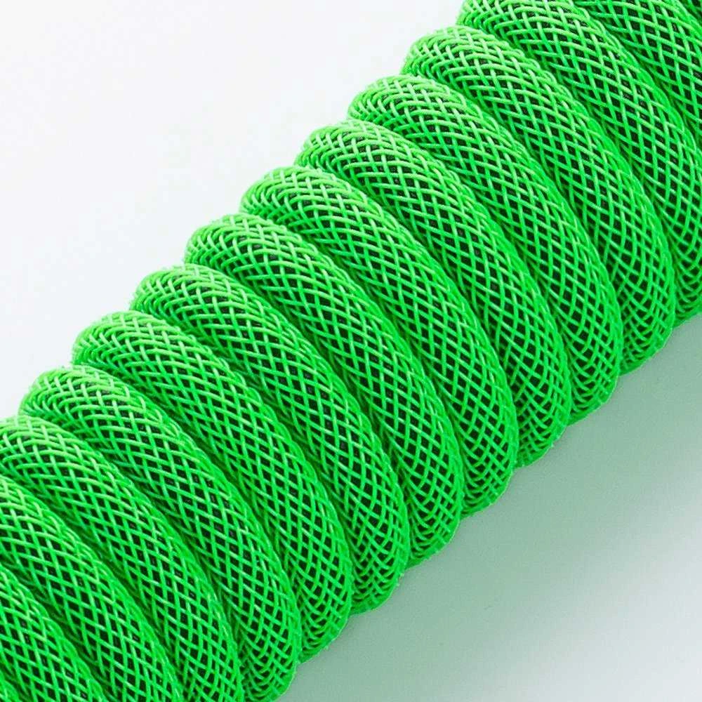 Klaviatūra CableMod PRO Coiled Cable susuktas klaviatūros laidas USB-C zu USB Typ A, Viper Žalias – 150cm