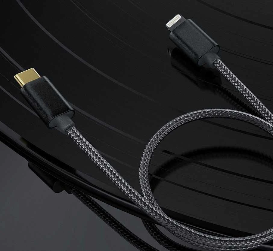 FiiO USB-C – žaibo laidas, 0,5 m juodas (6953175731030)