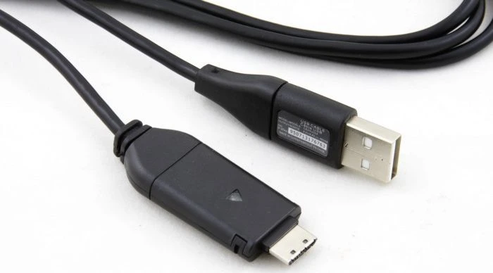 Juodas USB-A ir mini HDMI kabelis su ženklinimo lipduku