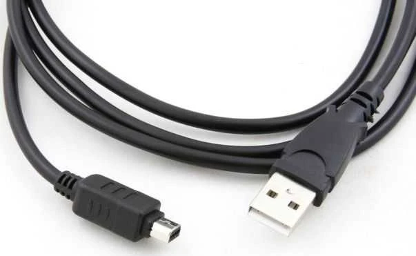 Juodas USB-A į mini-USB laidas