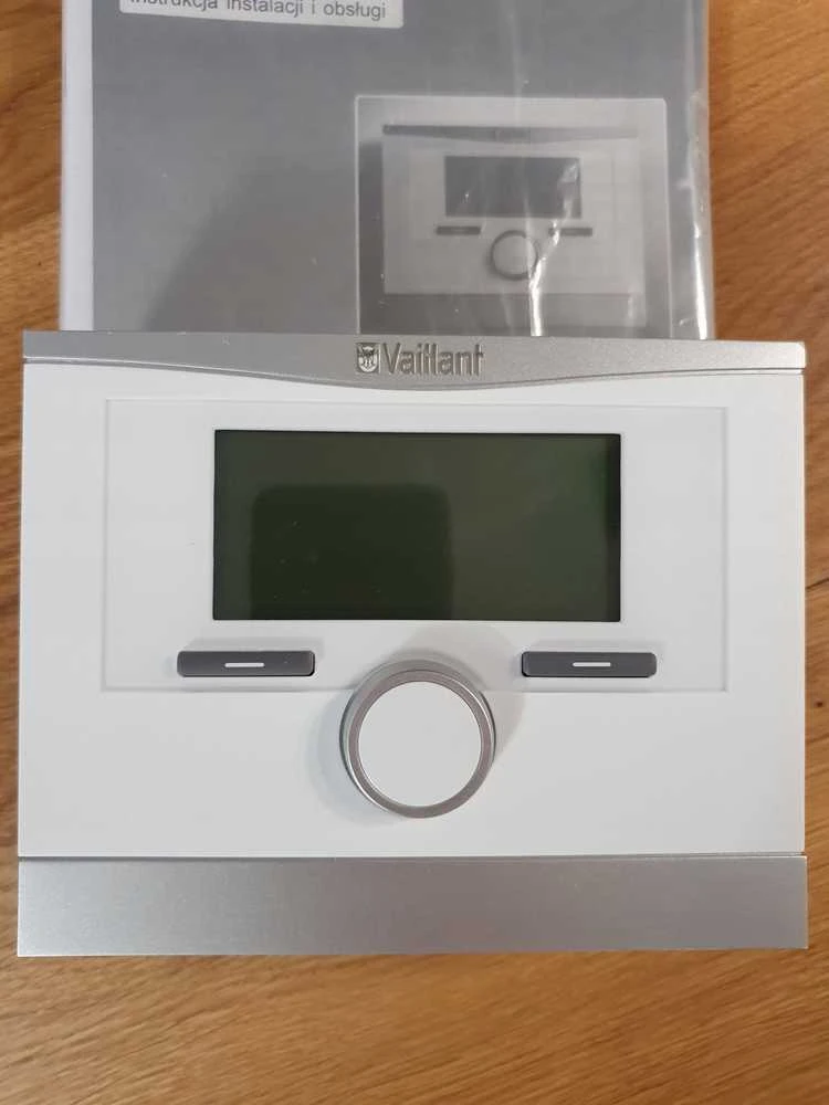 Vaillant VR 91 f nuotolinio valdymo pultas, skirtas multiMATIC 700/4 f valdikliui + eBUS / ekranai / savaitinis laikrodis