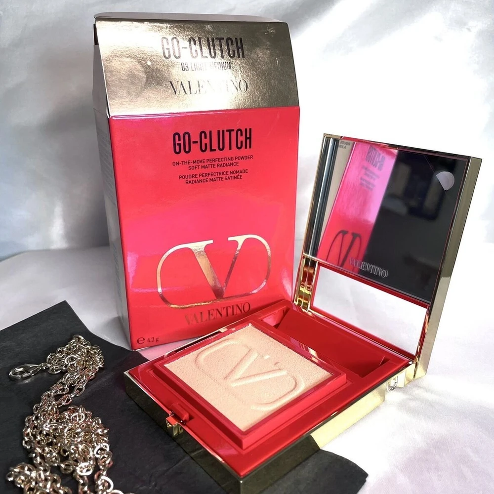 Valentino Go-Clutch Glow kompaktinė pudra 03 Medium 4.2 g