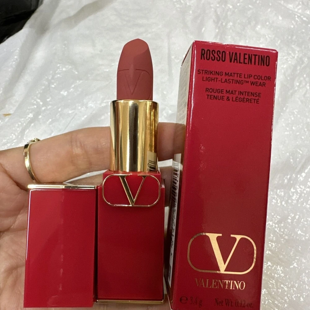 Valentino Rosso Matte Kreminis Lipstick 409A Papildomas 3.5 g