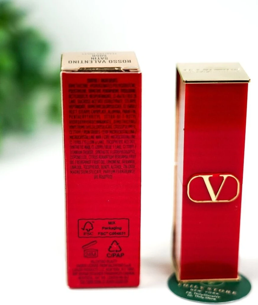 Valentino Rosso Satin Finish Kreminis Lipstick 505R Papildomas 3.5 g