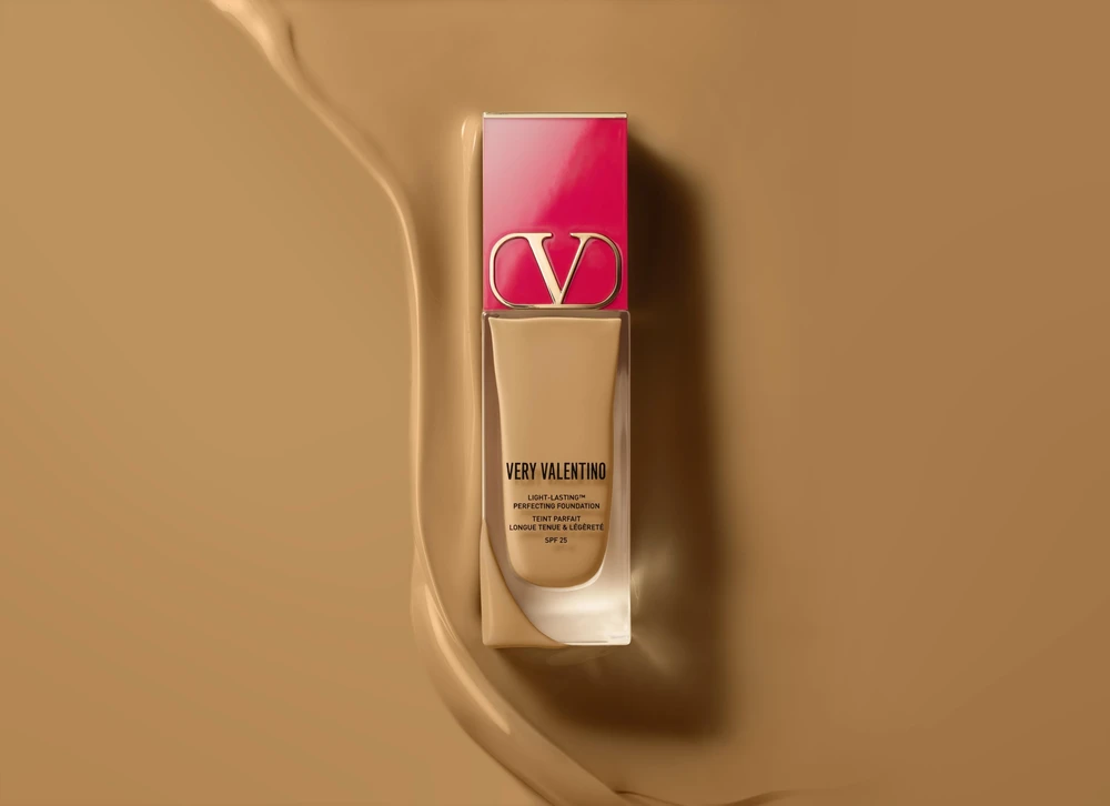 Skystas makiažo pagrindas „Valentino Very Valentino“ MA4 SPF 25, 25 ml
