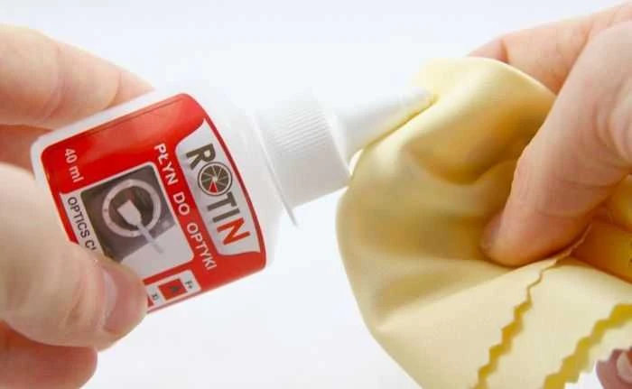 Valiklis Rotin Cleaning Kit E skystis + šluostė + mentelės kameros matricoms