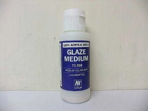 Vallejo glazūra vidutinio storio 60ml