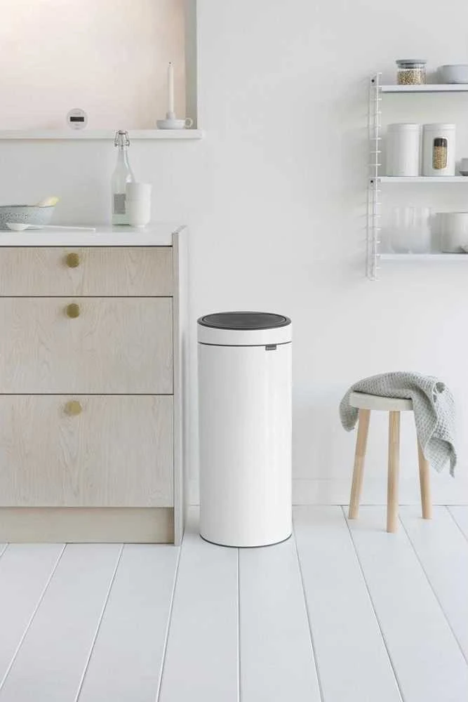 Brabantia Touch Bin Nauja, balta, 30 L