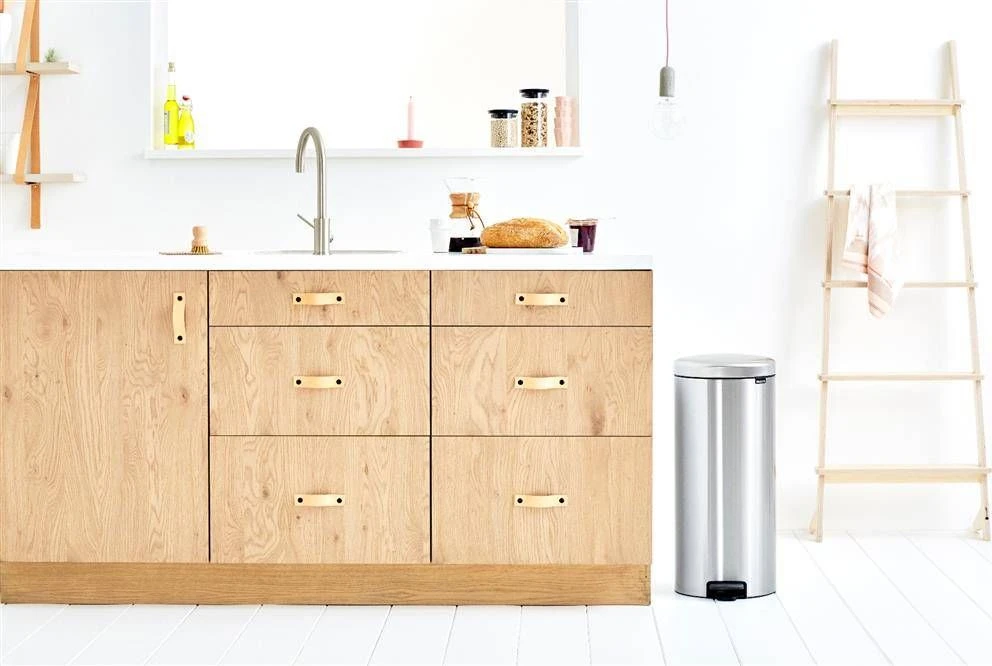 Brabantia Pedal Bin Newicon 30,0 L plieno matinis FPP