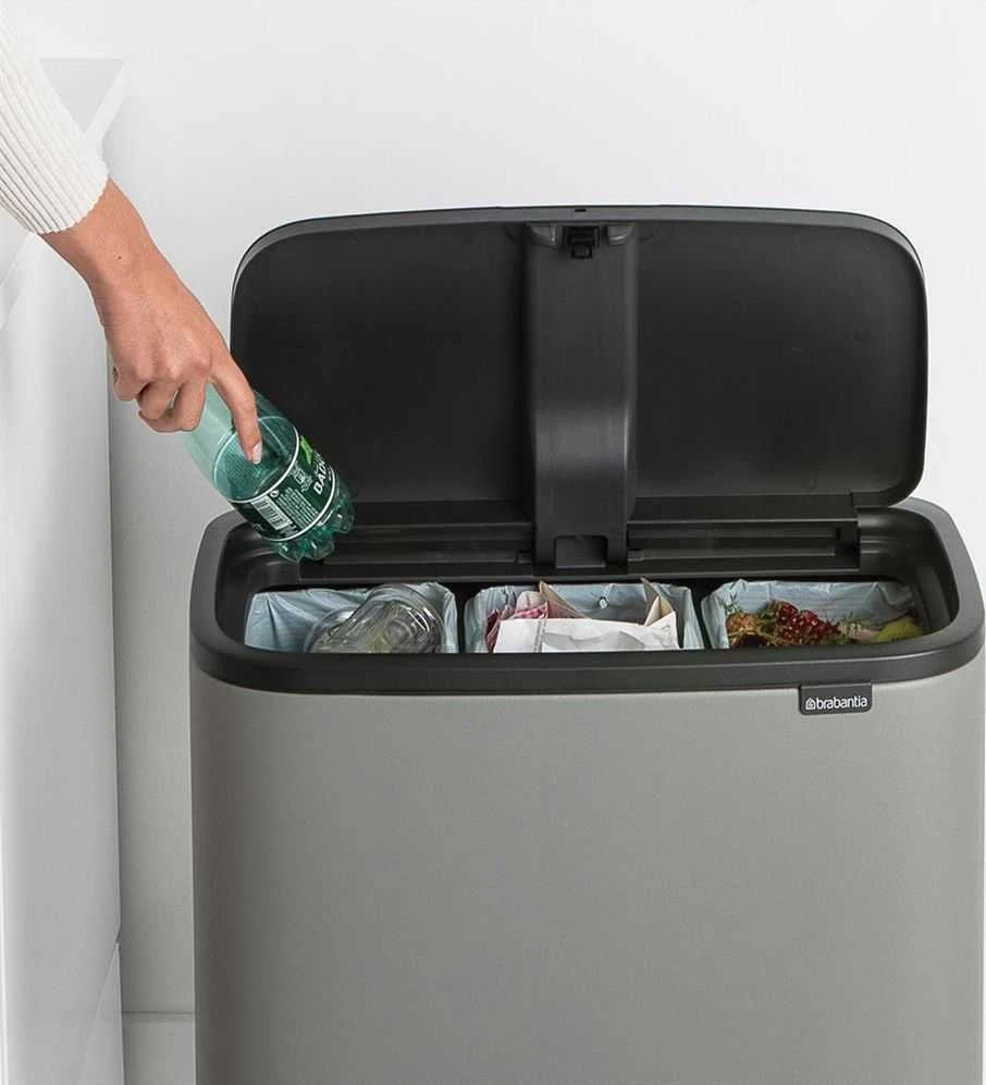 Šiukšlių dėžė Brabantia Bo Touch, 3 x 11 l, Betono pilkos spalvos