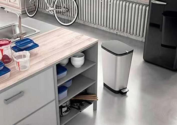Keter Šiukšliadėžė CEP SU PEDALU, 45 l, pilka sp.