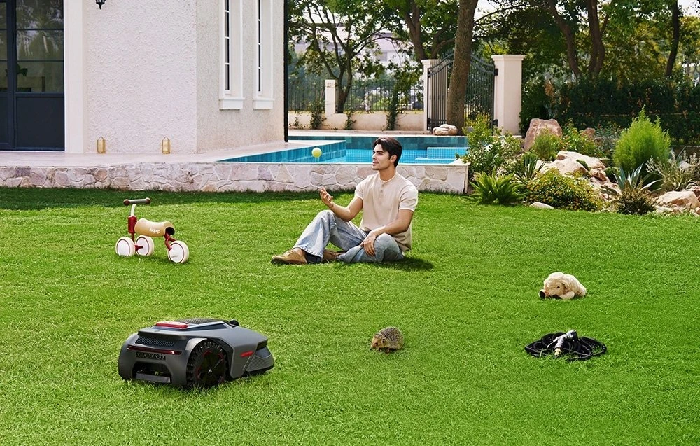 Vejos robotas Mova LiDAX Ultra 800