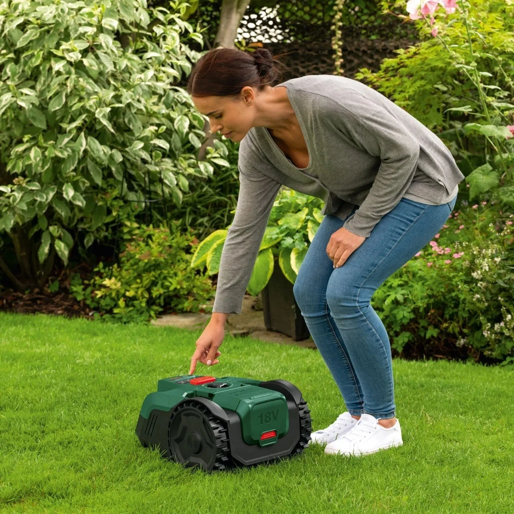 Vejos robotas Bosch VISIMOW18V-100, 1 x 4,0 Ah akumuliatorius ir įkroviklis