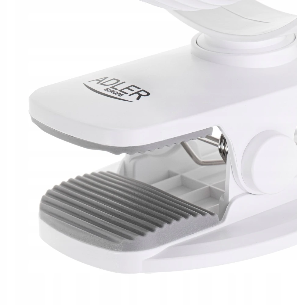 Adler AD 7335 Baterijos ventiliatorius 5/12,7 cm su spaustuku - USB / LED