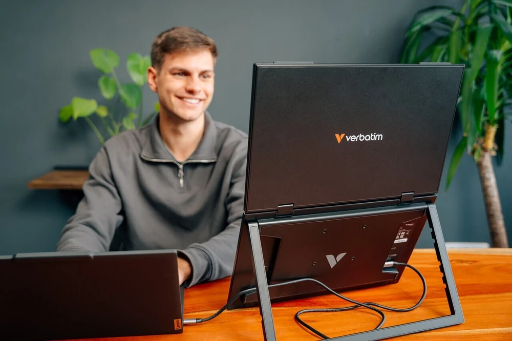 Monitorius „Verbatim Essentials“ nešiojamas dviejų monitorių ekranas, 15,6 colio, FHD, juodas, 32403