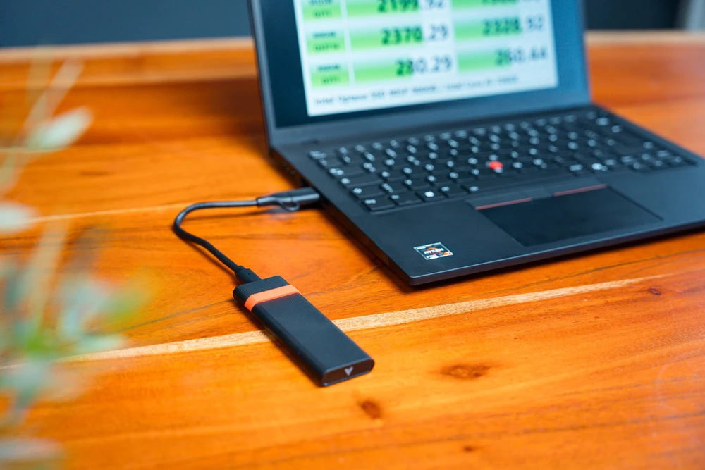Verbatim M.2 NVMe USB 3.2 Gen 2 SSD korpusas su USB A/USB C kabeliu, juodas 32261