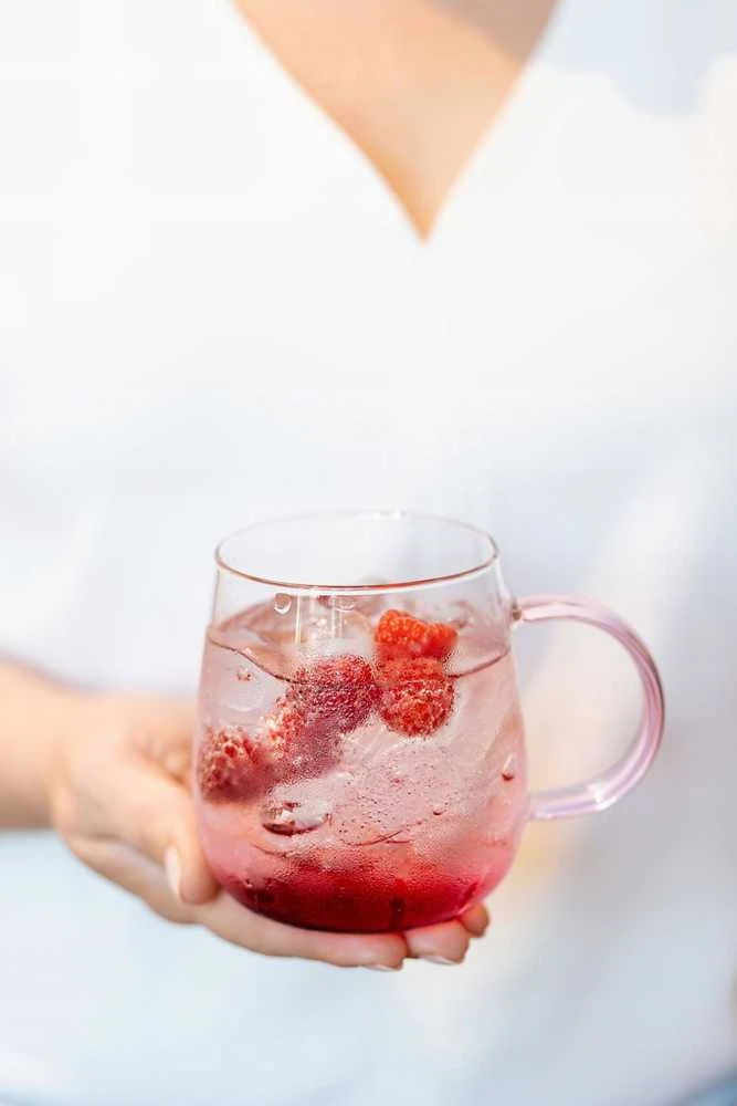 Vialli Design - 2 puodelių rinkinys Bolla su rožine rankena 400ml