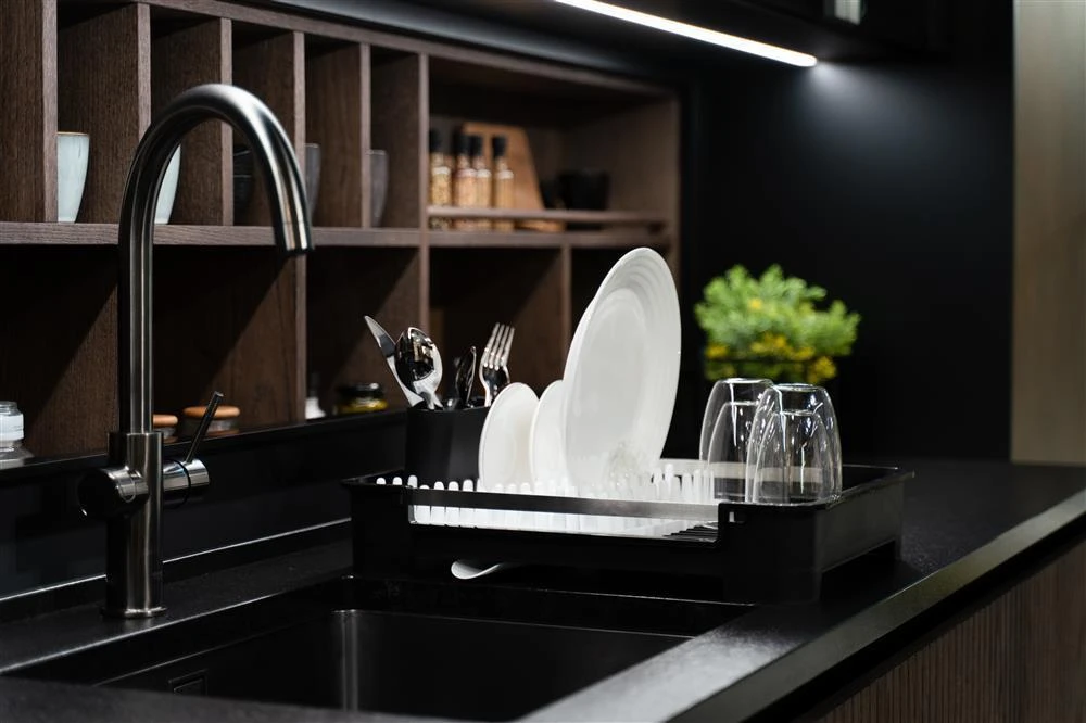 Vialli Design Ociekacz na naczynia SOHO juoda 8456