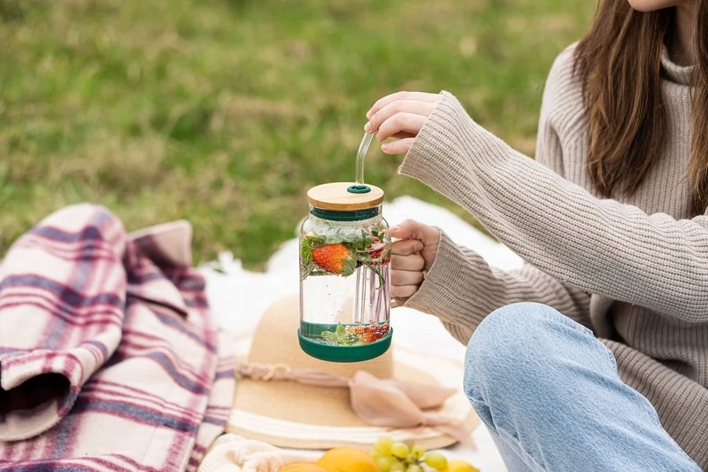 Vialli Design Stiklainis su šiaudeliu 600 ml žalias Fuori 29828