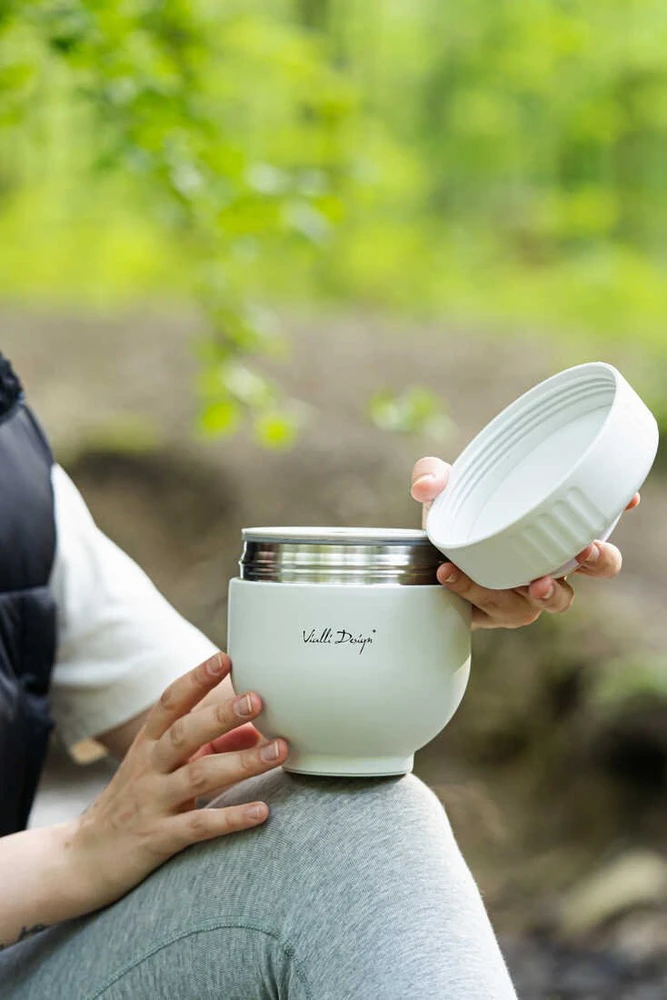 Vialli Design Termos su pojemnikiem i łyżką 680 ml Fuori balta 30282