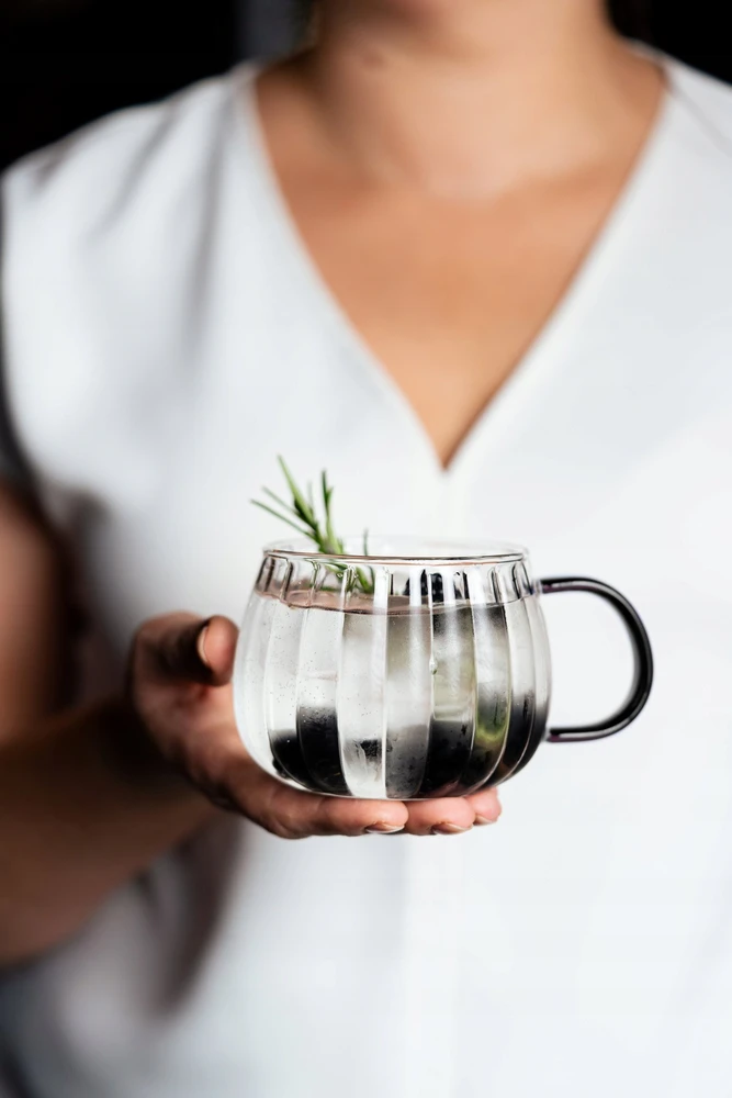 Tulip Vialli Design - Tulpių rinkinys iš 2 puodelių su pilka rankena 350ml