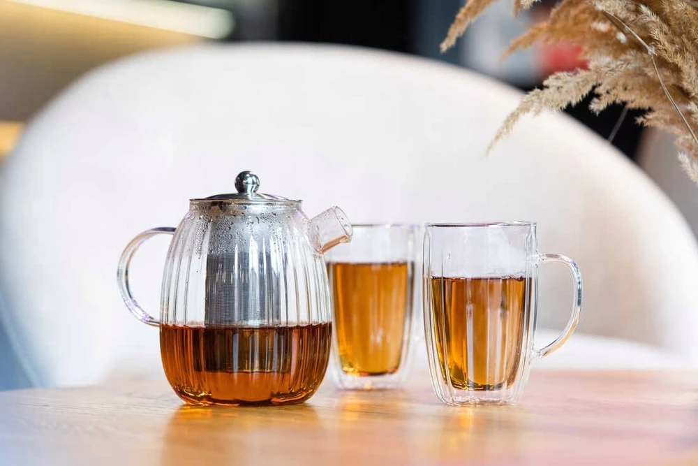 Tulip Vialli Design - Tulpių ąsotis su filtru Sidabrinis matinis 1l