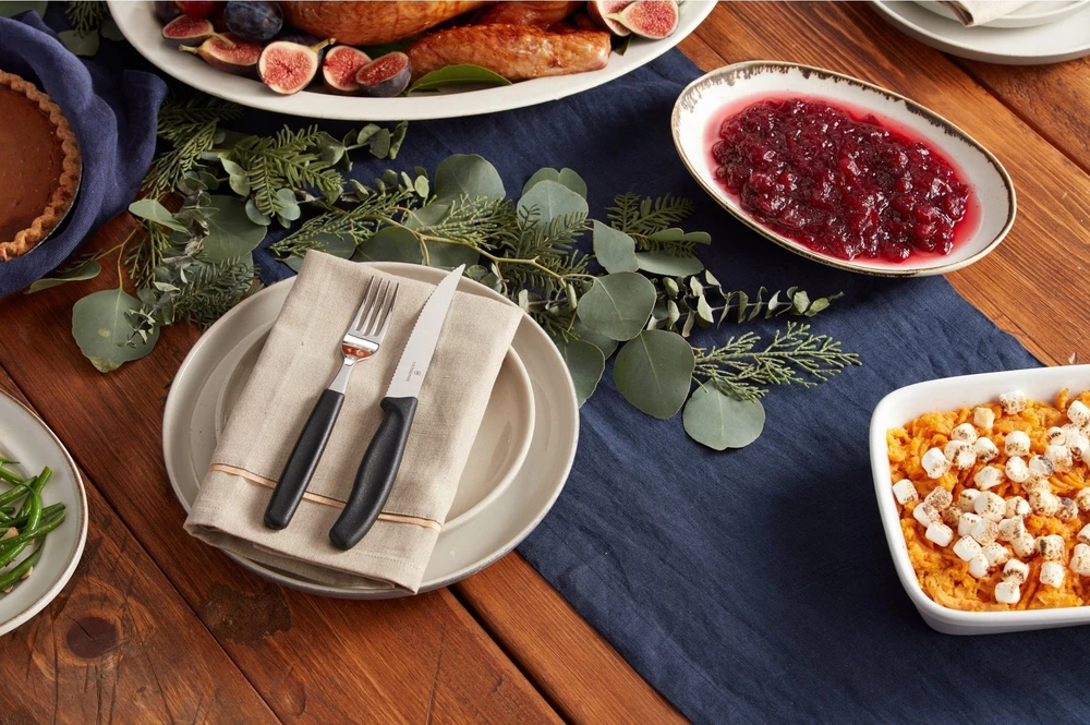 Stalo įrankių ir peiliukų rinkinys Victorinox (6.7833.24)
