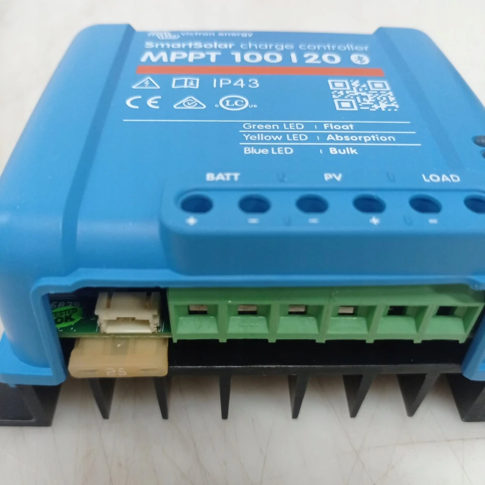 Victron Energy SmartSolar MPPT 100/20-48V įkrovos valdiklis