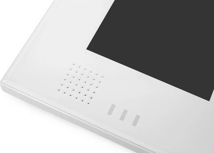 PATALPŲ VIDAUS SKYDELIS M670W VIDOS