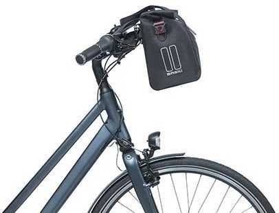 Basil Miesto kuprinė pavienė BASIL CITY BICYCLE HANDBAG 8-11L, KF-Hook System, atspari vandeniui juoda