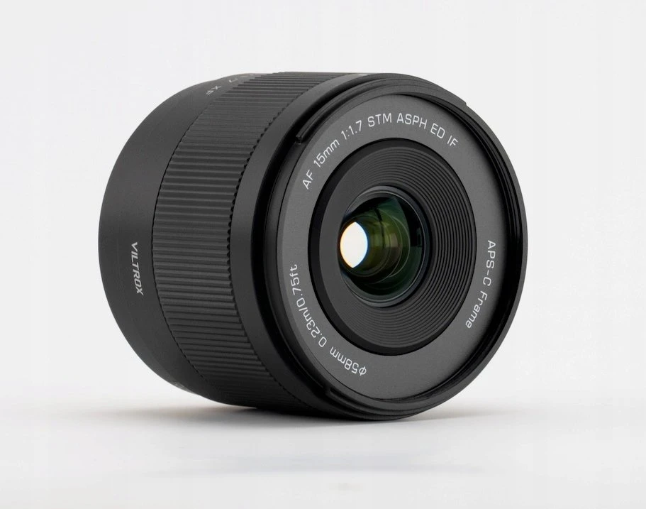 Kameros objektyvas - Viltrox AF 15mm F1.7 Air Fuji XF plataus kampo objektyvas juodas