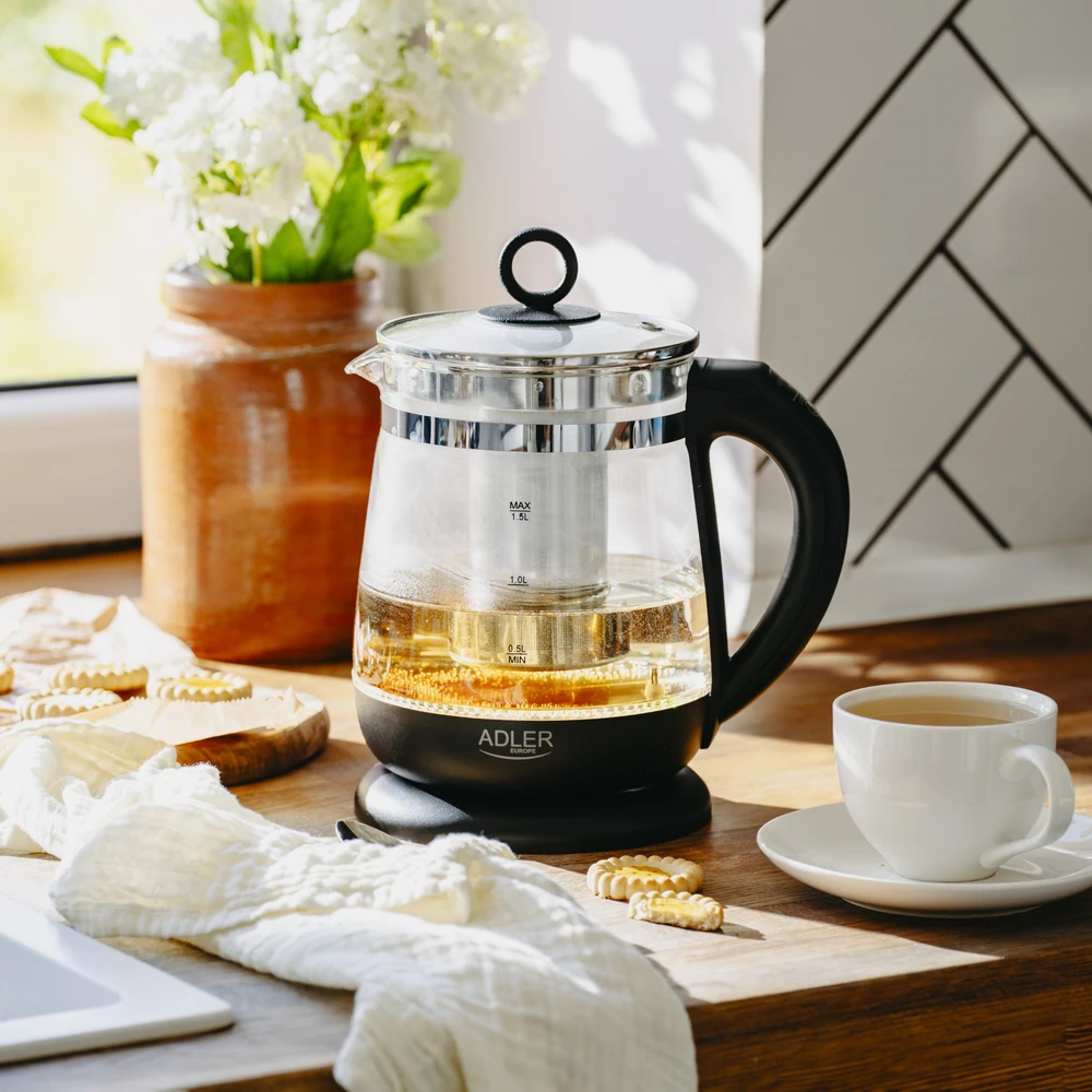 Adler | Virdulys | AD 1299 | Electric | 2200 W | 1.5 L | Glass | 360° rotational base | Juodas