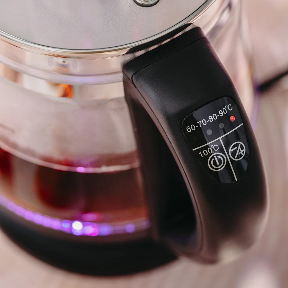Adler | Virdulys | AD 1299 | Electric | 2200 W | 1.5 L | Glass | 360° rotational base | Juodas