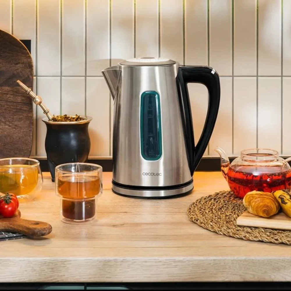 Cecotec Virdulys | Thermosense 210 Steel | Electric | 2200 W | 1.7 L | Nerūdijantis plienas | 360° rotational base | Juodas/Nerūdijantis plienas