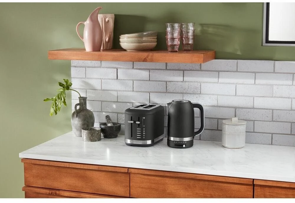 KitchenAid 5KEK1701EBK electric virdulys 1.7 L 2400 W Juodas