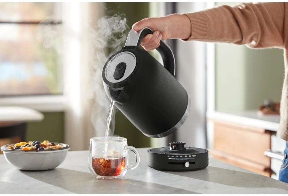 KitchenAid 5KEK1701EBK electric virdulys 1.7 L 2400 W Juodas