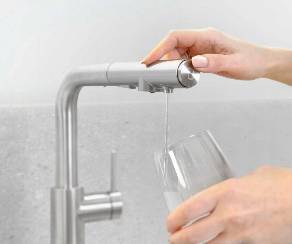 Virtuvės maišytuvas KFA DUERO PURE BASIC IŠTRAUKIAMAS VIRTUVĖS MAIŠYTUVAS SU VANDENS FILTRAVIMO FUNKCIJA IR IŠTRAUKIAMU SNAPELIU + HIDRO FILTRU, INOX