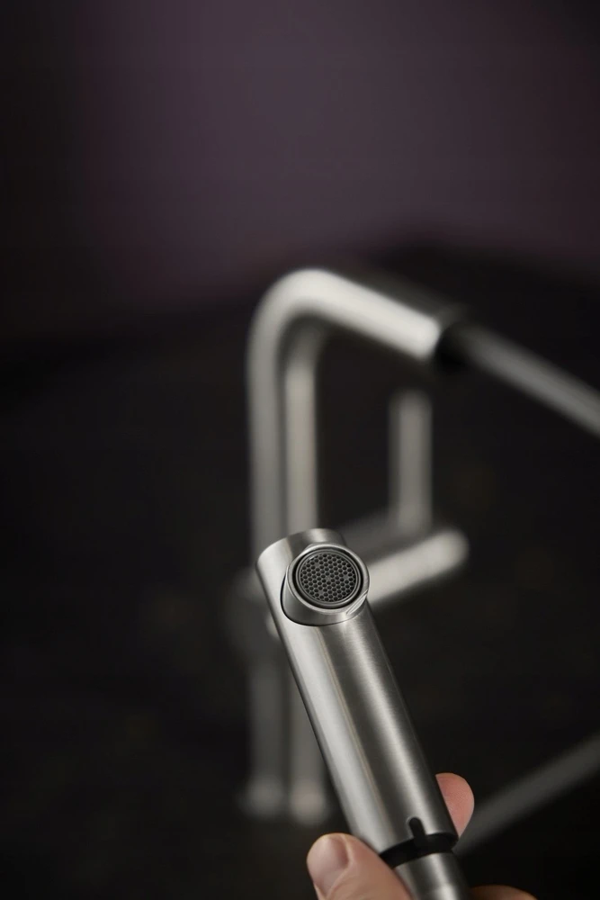 Virtuvės maišytuvas KFA 6623-510-22 / KFA / DUERO EDGE / INOX VIRTUVĖS MAIŠYTUVAS SU IŠTRAUKIAMA TEKĖJIMO Tūta