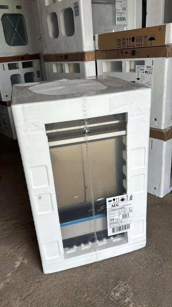 60 cm pločio indukcinė viryklė su el.orkaite AEG CIB6647ABM