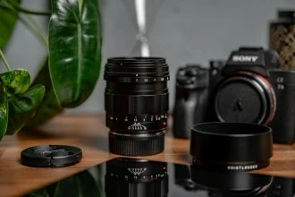 Voigtlander objektyvas Voigtlander APO Ultron 90 mm f/2,0, skirtas Leica M – juodas