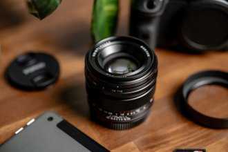 Voigtlander objektyvas Nokton 40 mm f/1,2, skirtas Canon RF