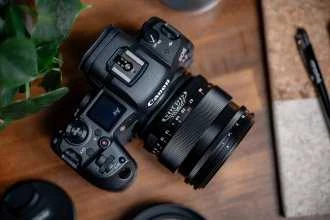 Voigtlander objektyvas Voigtlander Nokton 50 mm f/1,0, skirtas Canon RF