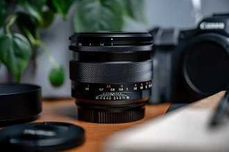 Voigtlander objektyvas Voigtlander Nokton 50 mm f/1,0, skirtas Canon RF