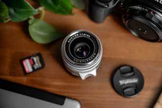 Voigtlander objektyvas Nokton I Vintage Line 28 mm f/1,5, skirtas Leica M – sidabrinis