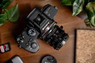 „Voigtlander Nokton II Vintage Line 28mm f/1.5“ objektyvas, skirtas „Leica M“ – juodas